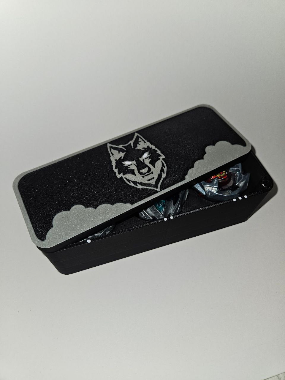 Deck Box Sterling Wolf Magnetico